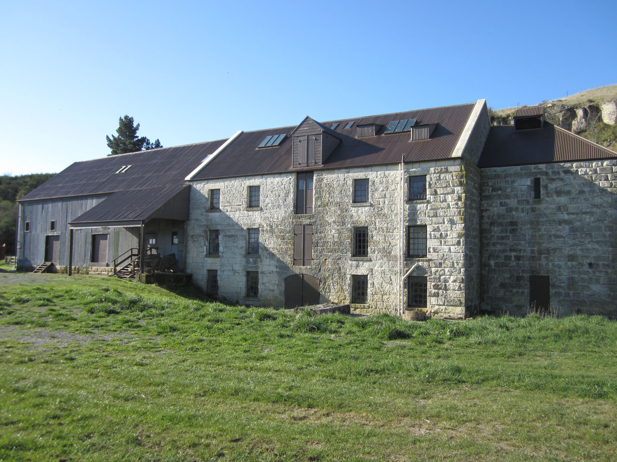 Clark's Mill Mariner Suites