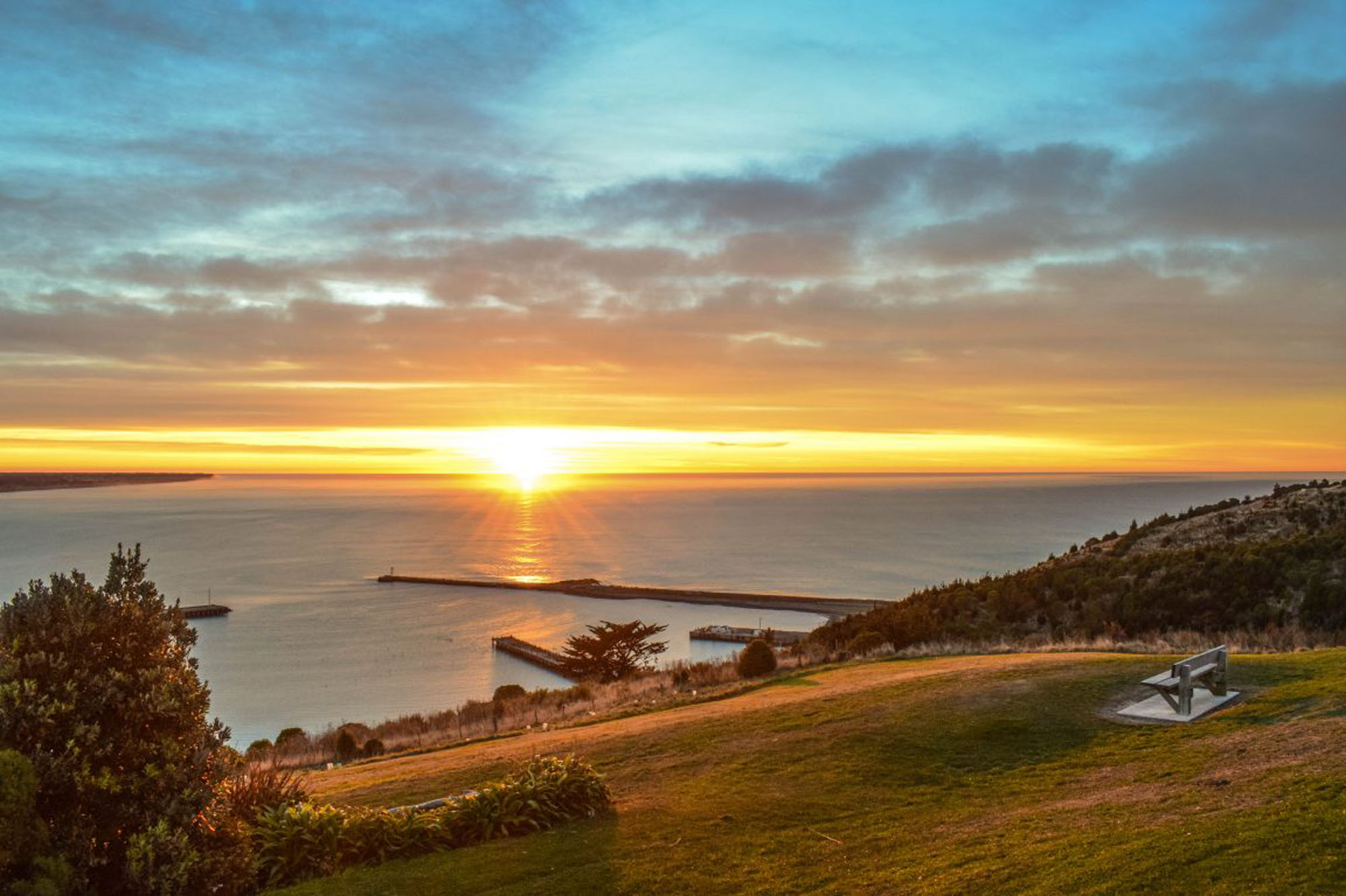 The Cape Wanbrow walking track (part of the South Hill walkway) offers magnificent coastal views as well as the chance for visitors to see a former gun emplacement.