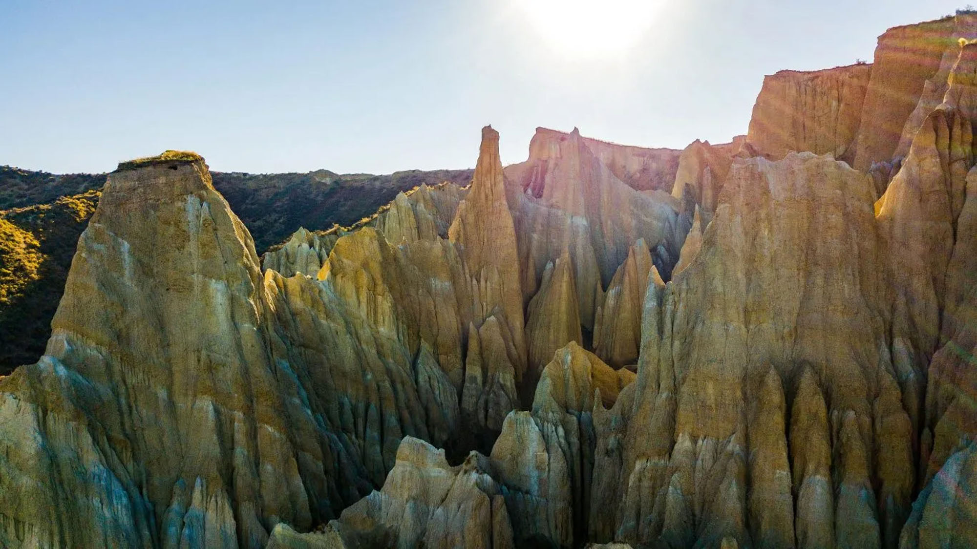 The Clay Cliffs are a geological wonder; ‘bad land’ sharp pinnacles and ridges separated by steep and narrow ravines.